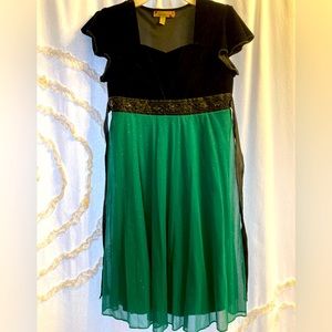 Speechless Girl’s 12 fancy dress, black velvet princess top, green shimmer skirt